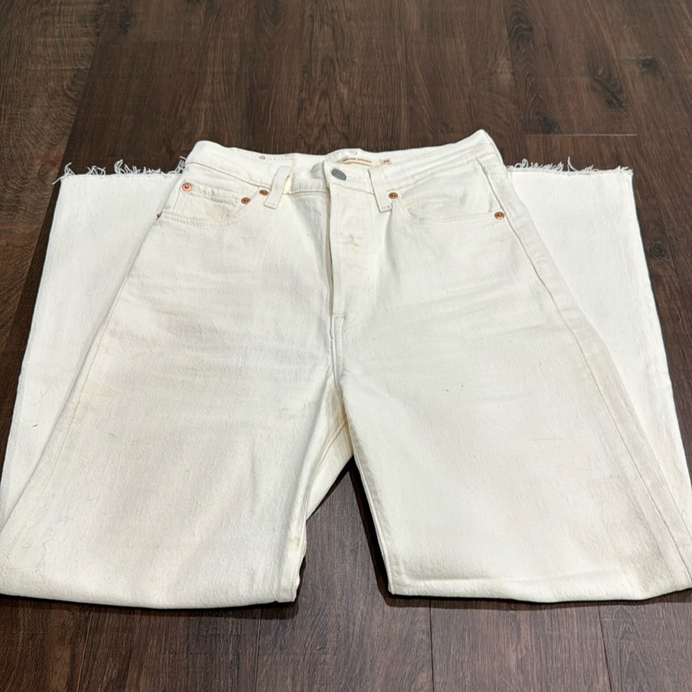 Levi’s - Ribcage Straight